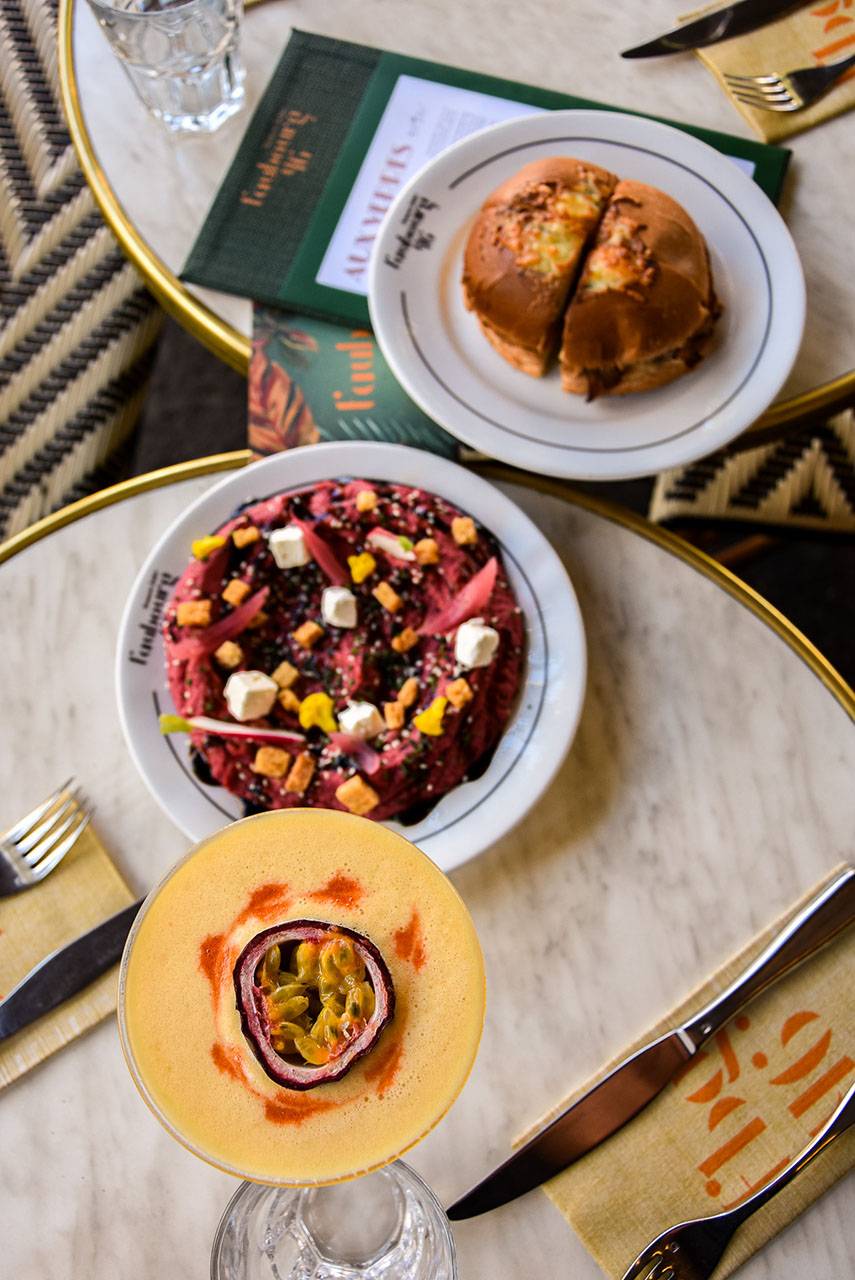 Restaurant & Bar Faubourg 46 avec cocktails et tapas à partager