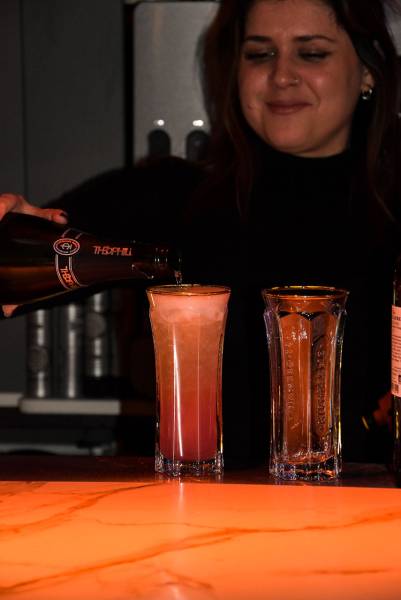 En afterwork, dans un cadre chill et convivial avec de savoureux cocktails