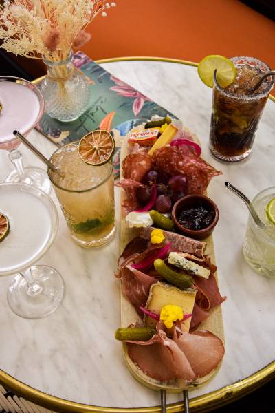 Restaurant Faubourg 46 sur Aix-en-Provence ouvert de 9h à 2h en service continu