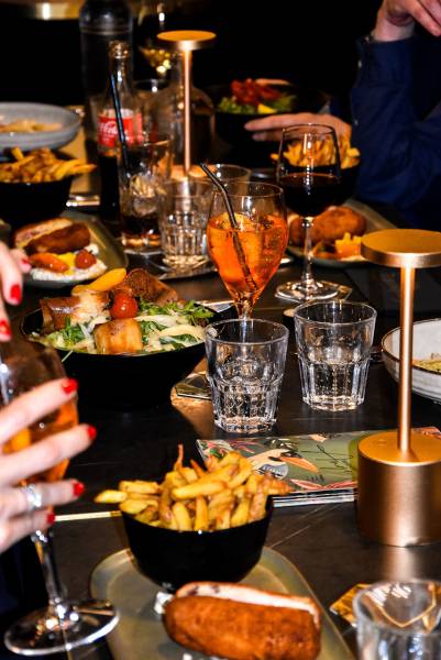 Restaurant festif avec formules groupes pour vos événements: Anniversaire EVG/EVJF...